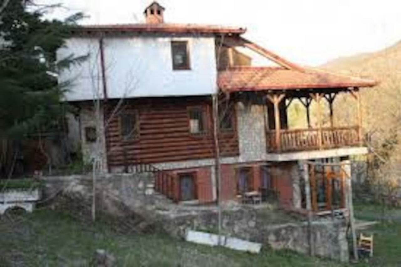Dolna Matka Riverside Haven מראה חיצוני תמונה